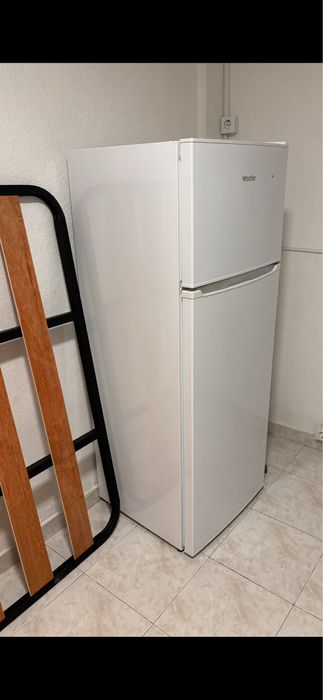 Frigurifico semi novo