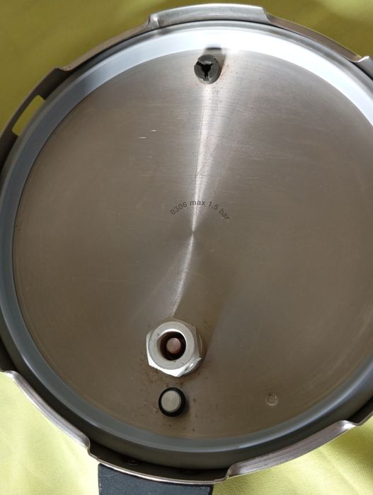 Panela de pressão 6 litros