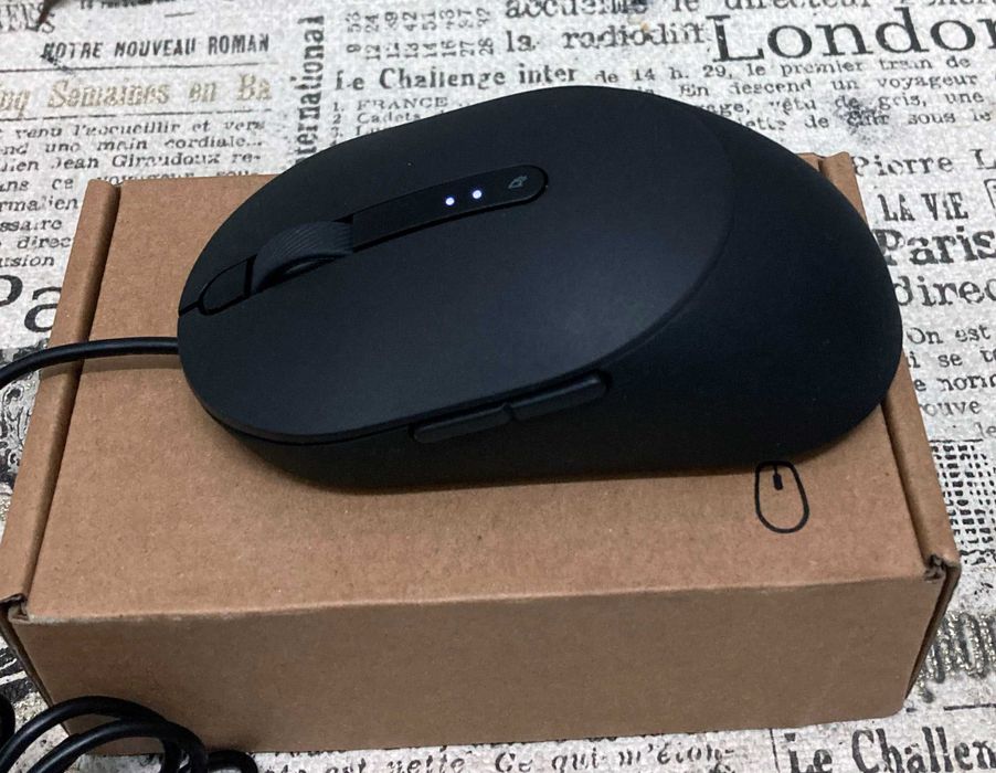 Надежная удобная оригинальная мышь Dell. Гарантия от магазина.