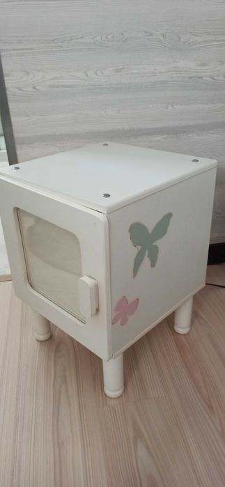 Mesa cabeceira branca criança