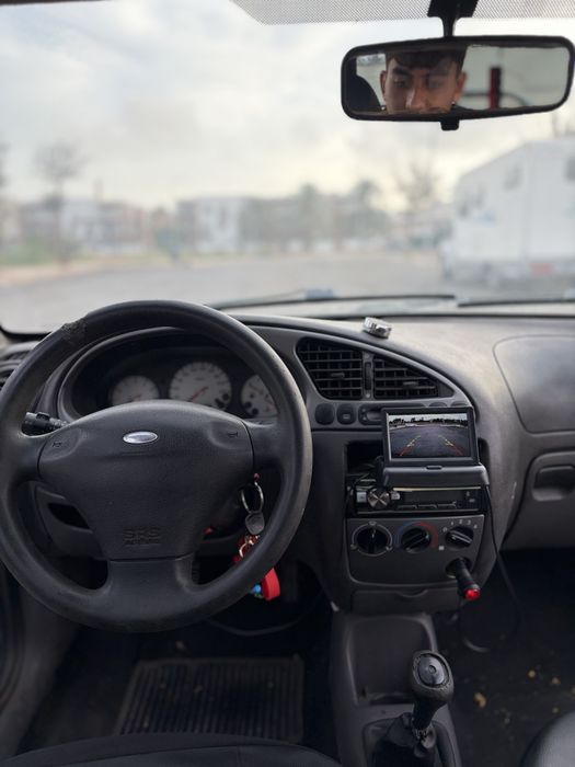 Ford Fiesta 2000