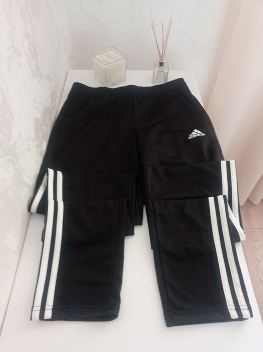 Дитячі спортивні штани фірм Reebok Adidas.