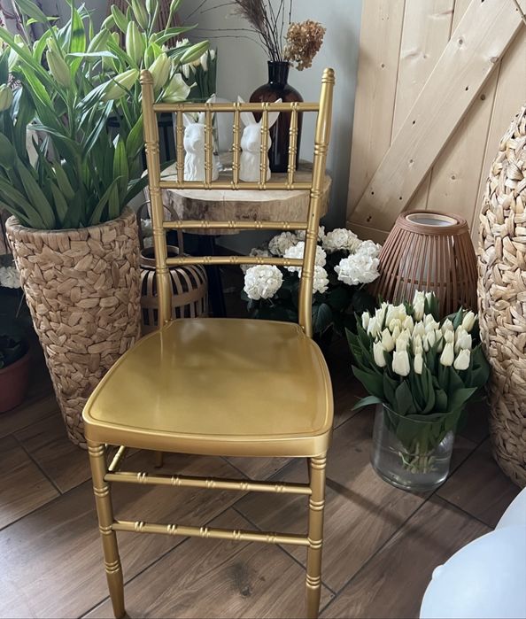 Krzesla  Chiavari 40 szt