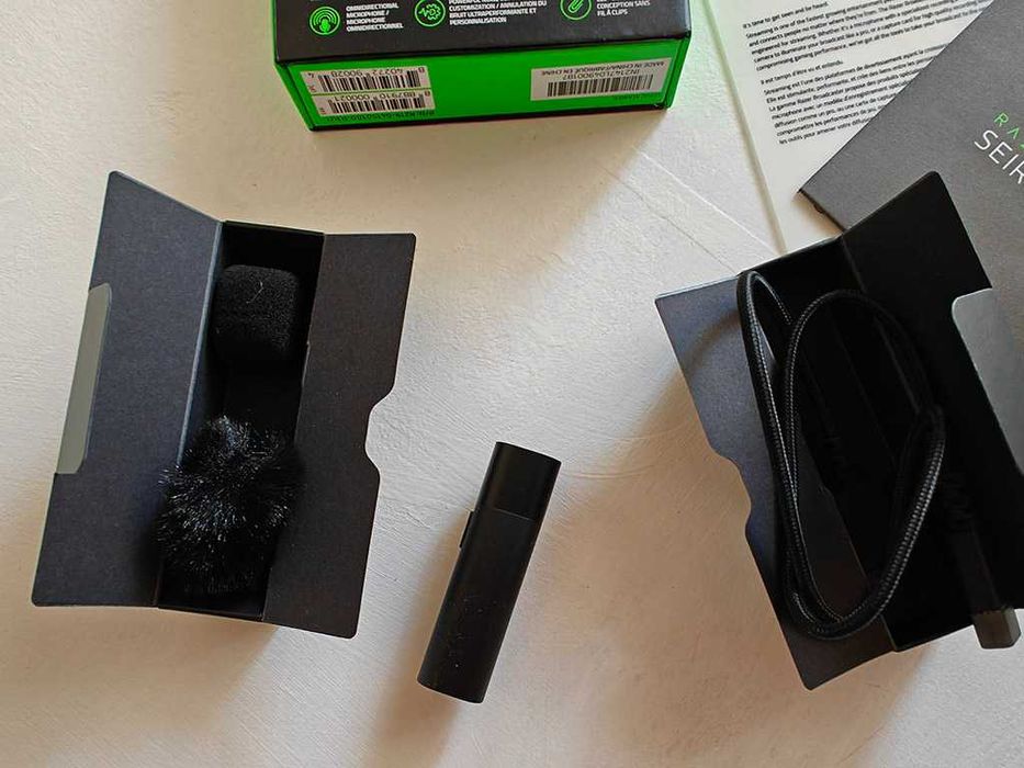 Микрофон Razer Seiren BT (RZ19-04150100-R3M1)