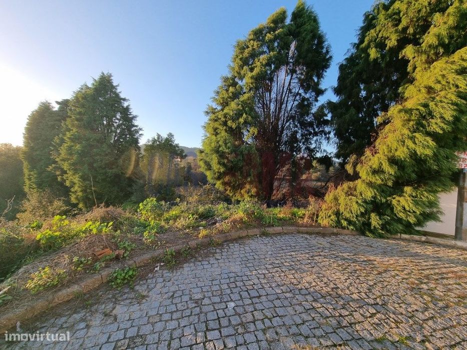 Terreno de construção em Lama - Barcelos
