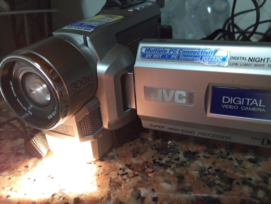 Máquina de filmar JVC