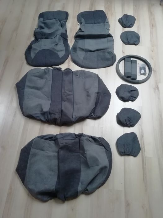 Uniwersalne pokrowce samochodowe. 12 elementów. W tym na kierownice, pasy, zagłówki