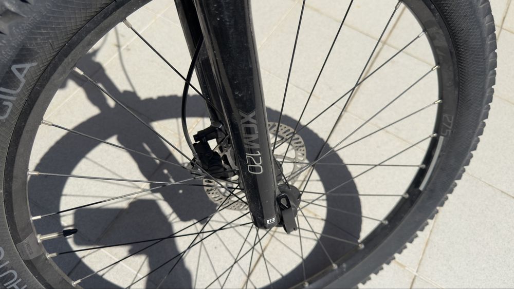 Vende se Rockrider eST500