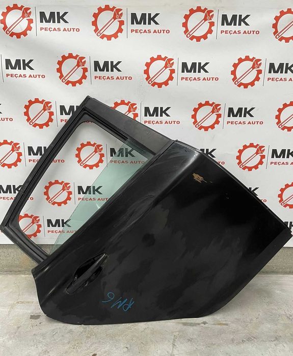 Porta traseira direita Peugeot 208 Ano: 2013