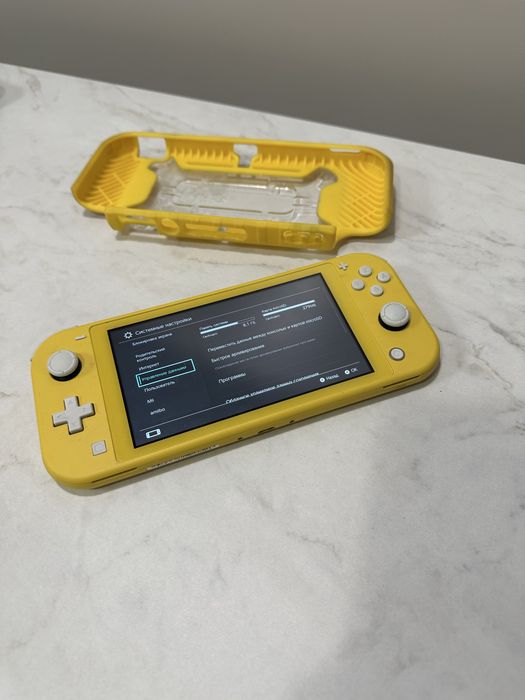 Ігрова приставка Nintendo Switch Lite 32+64gb. Ігри.