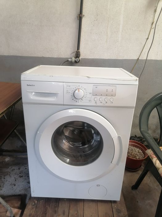 Máquina de lavar roupa 5kg pouco uso para desocupar