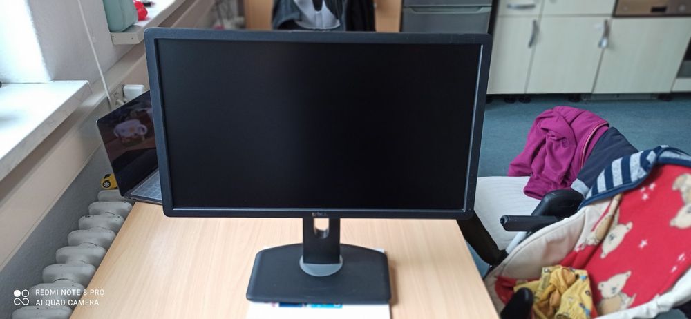 Монітор Dell P2312H 23" Full HD 1920x1080 (DVI/VGA, USB-хаб, VESA)