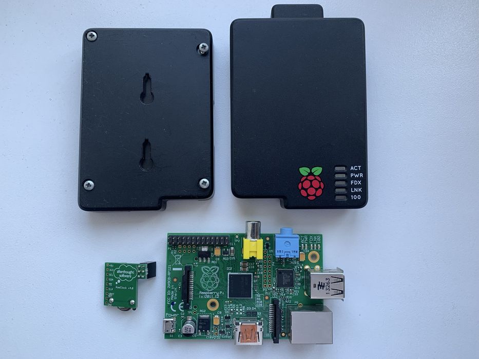 Raspberry Pi (c) 2011.12 Модель 1B: 799 грн. - Настільні комп'ютери ...
