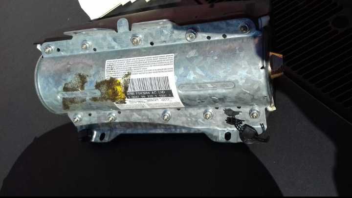 Peças Ford Mondeo TD  mk2 / Tablier  VW up 200€