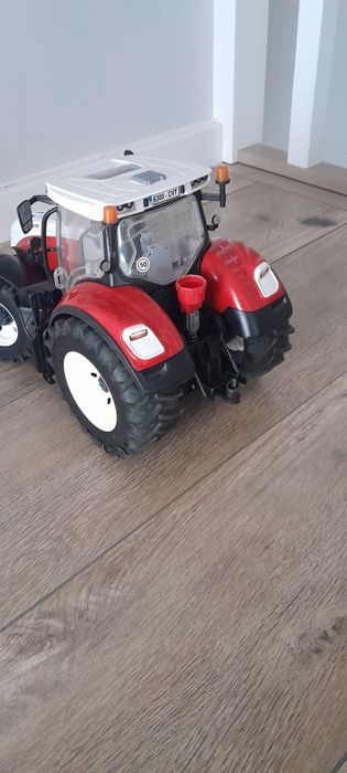 Traktorek bruder steyr