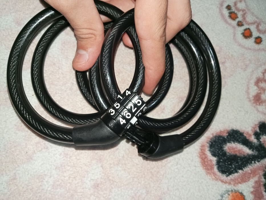 Cadeado de bicicleta.
Não há nada errado.
É novo
Estou vendendo isso p