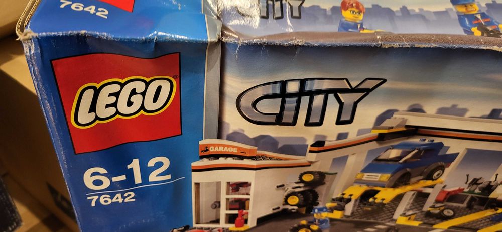 Lego 7642 Warsztat samochodowy - nowe (zgniecione pudełko)