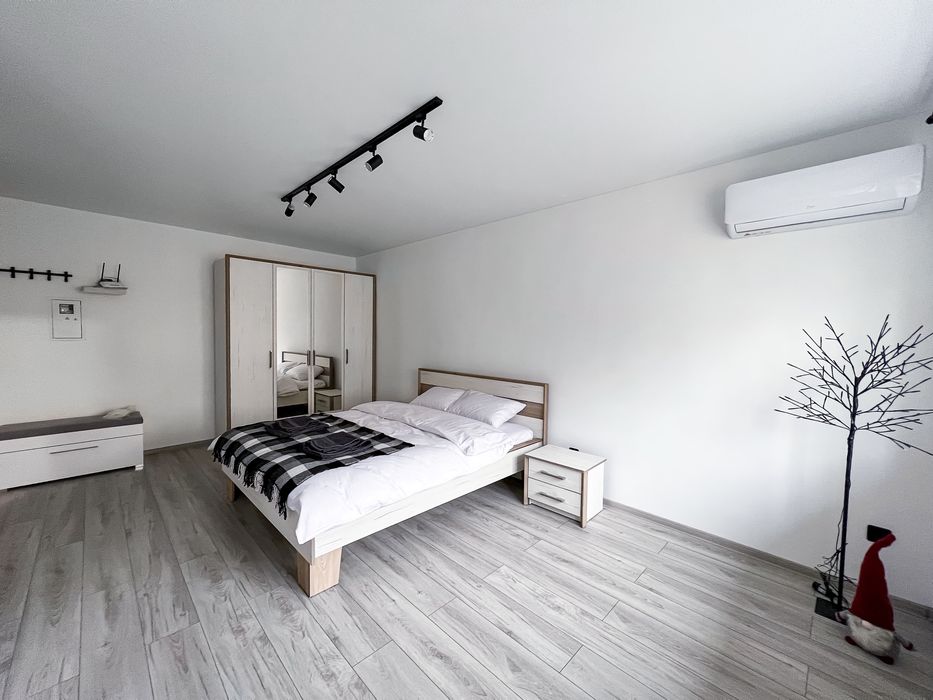 Квартира подобово по вул. Бельведерська, 49