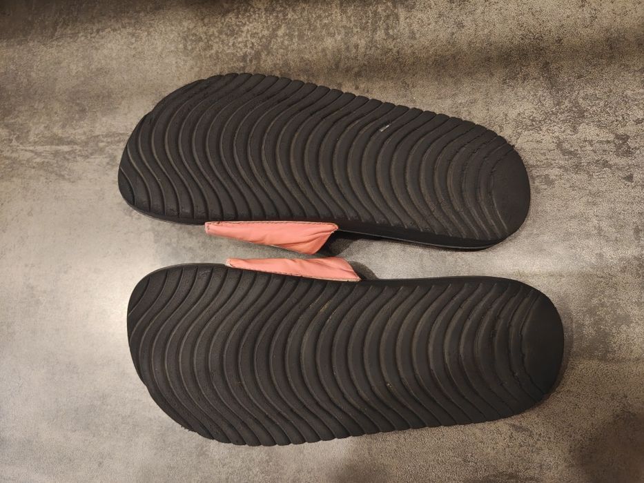 Klapki Nike rozmiar 33,5