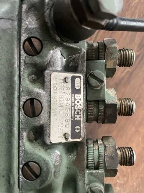 Pompa wtryskowa Mercedes Unimog OM352 A BOSCH