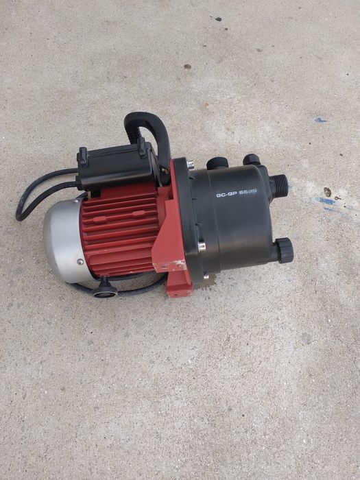 Bomba elétrica de água