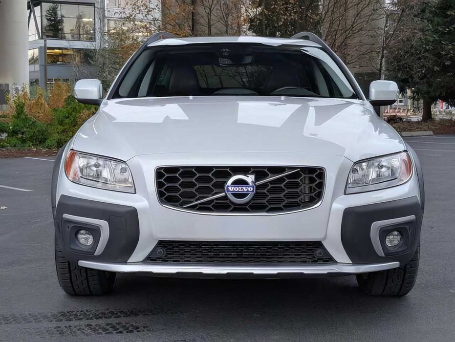 Volvo XC70      2016