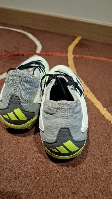 Chuteiras Adidas predator 36