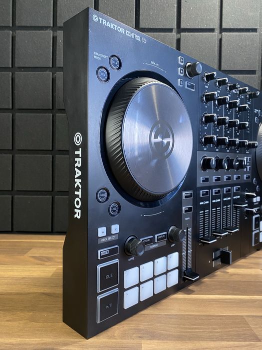 NI Traktor Kontrol S3 MK3 (Доставим курьером - БЕСПЛАТНО!)