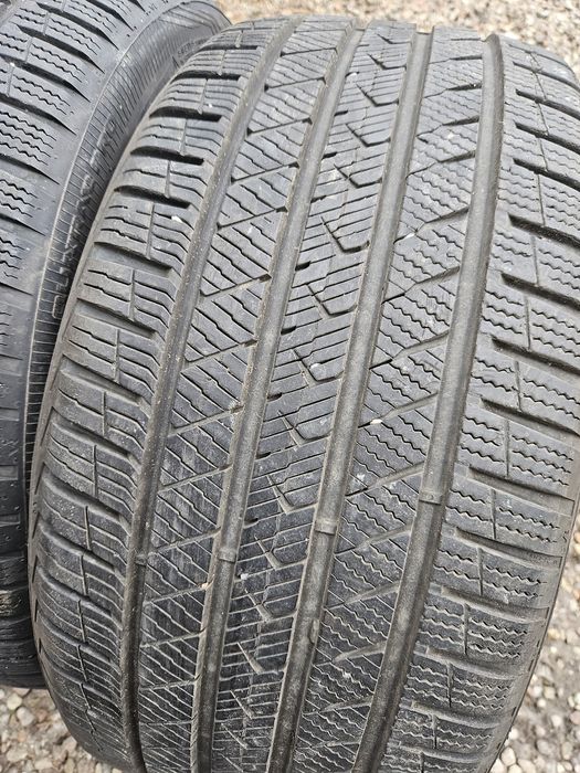 2x 235/35 19 6mm vredestein