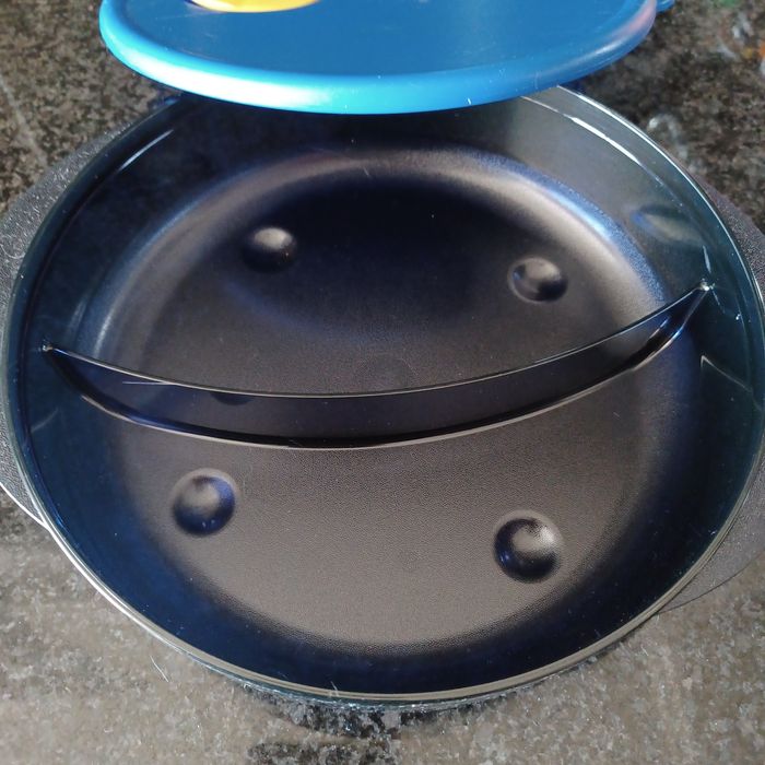 Tupperware com divisória447060947564636162