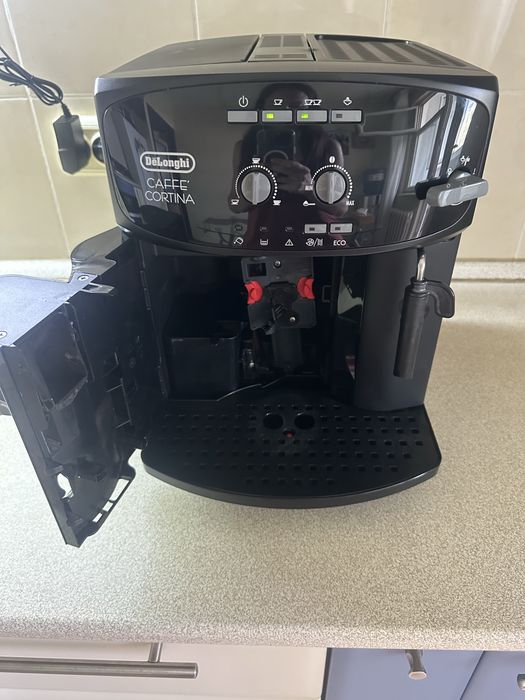Кофемашина Delonghi CAFFE CORTINA