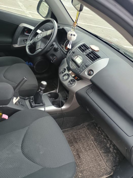 Продам тойота рав 4