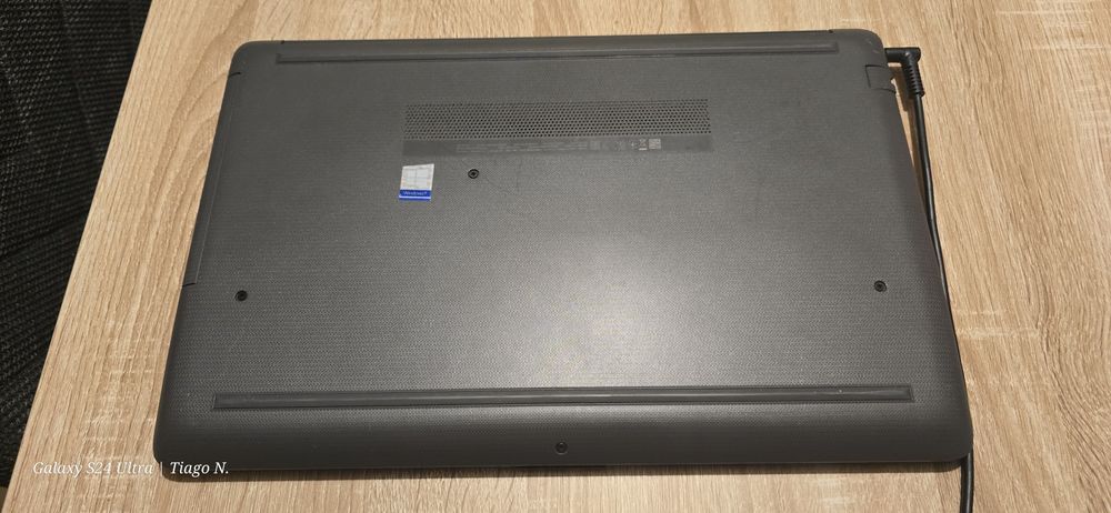 Portátil HP G7 com carregador