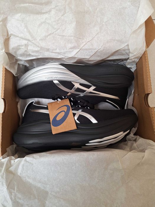 Asics Gel-Nimbus 28 Platinum/Black (44,5)