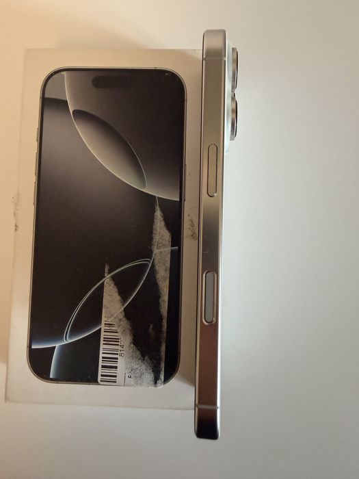 Iphone 16 pro biały 128gb kondycja 93%