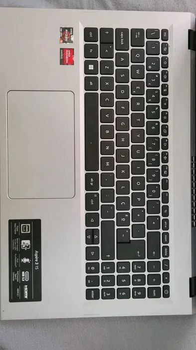 Acer Aspire 3 15 A315-24P | Ryzen 5 7520U | 8GB | SSD 256GB | Como Novo