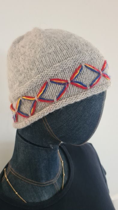 Czapka 85% Schetland Wool Wełna. Podszewka z polaru. Szara. 52 - 63 cm