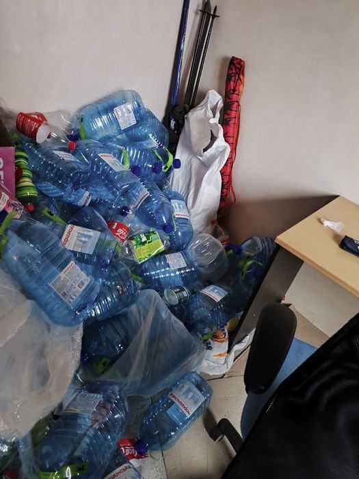 Пластиковые баклажки бутылки тара