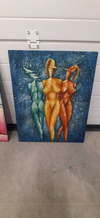 Telas com pintura em tons