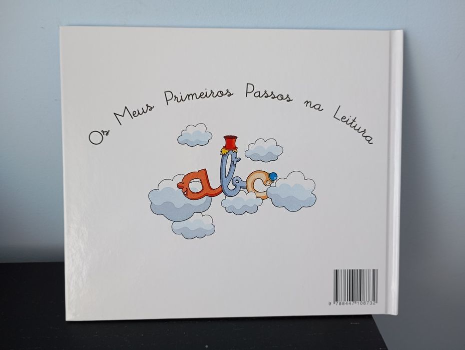 Livro infantil O de Olga