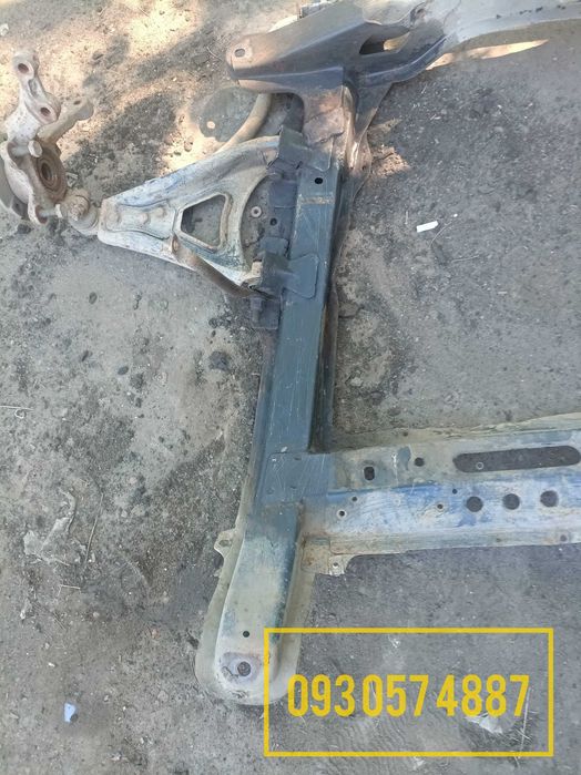 Підрамник передній Рено 9, 11 передня балка Renault 9 11 19