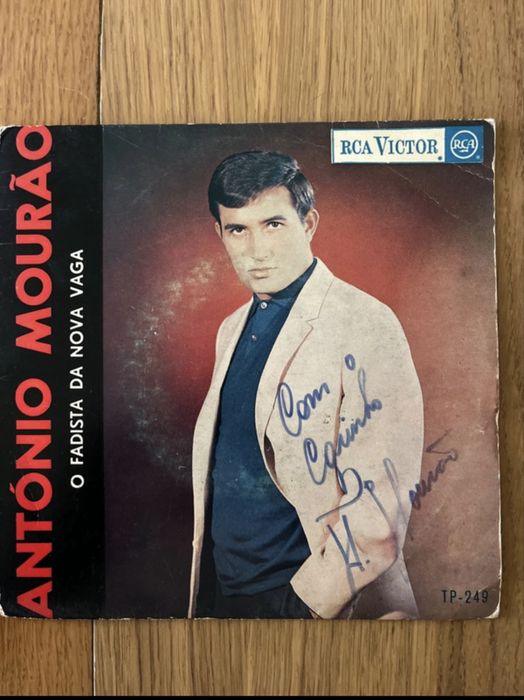 Vinis António Mourão Fadista