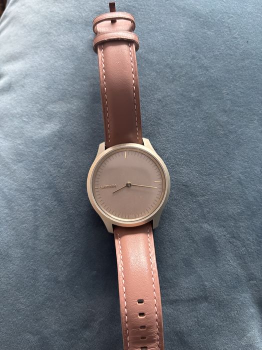 Garmin Vivomove Style używany