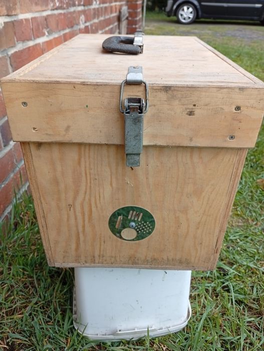 Rojnica do łapania rojów i przewozu pszczół