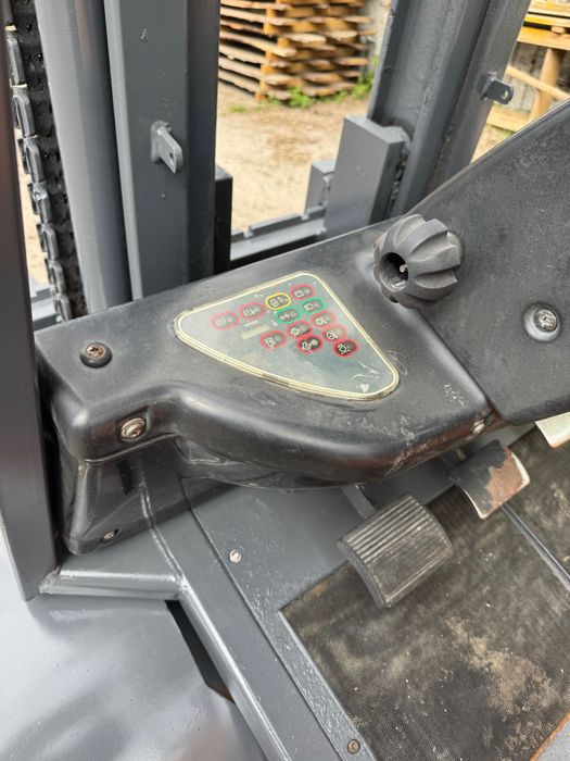 Погрущик дізель Forklift 35 HfD
