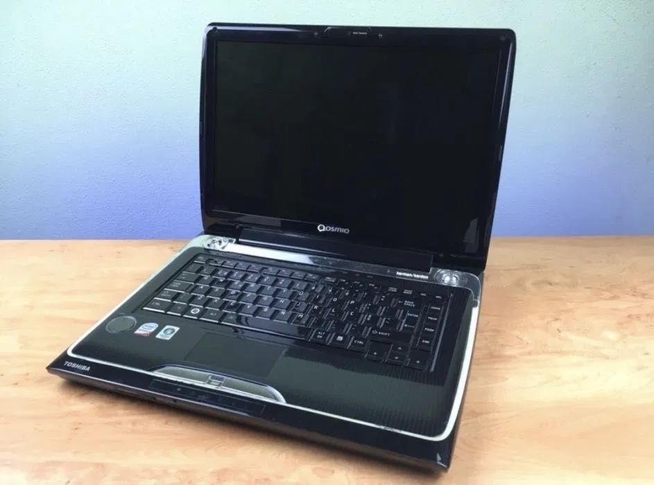 Portátil Notebook Toshiba Qosmio F50 (c/ defeito)