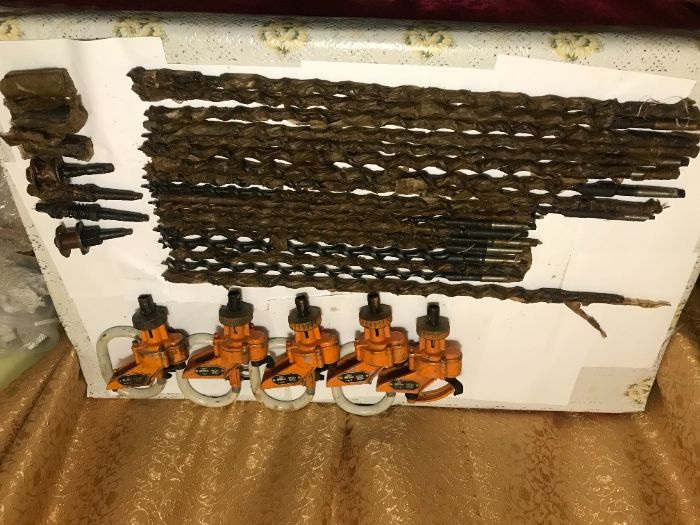 Гвинтові сверла по дереву довгі.