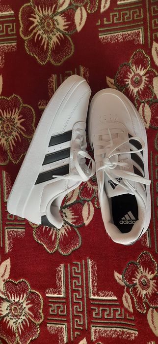 Нові.Стильні Адідаси!!!