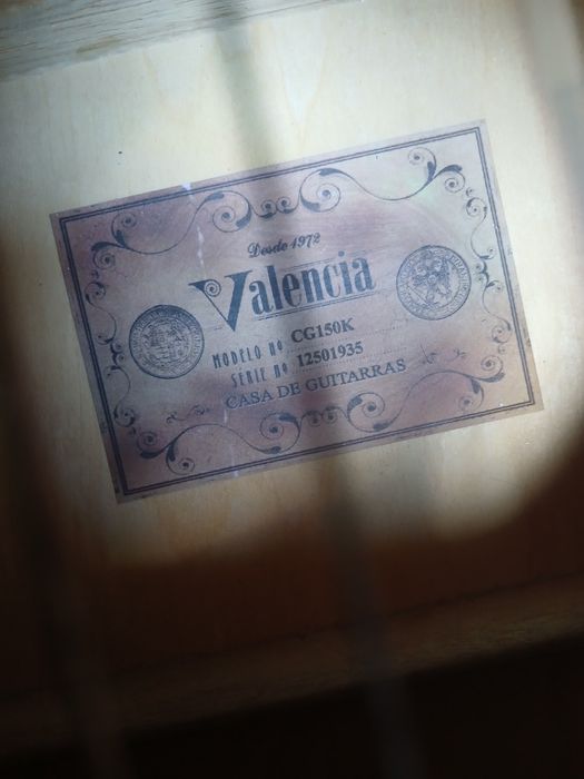 2 violas Valencia/Ns guitar