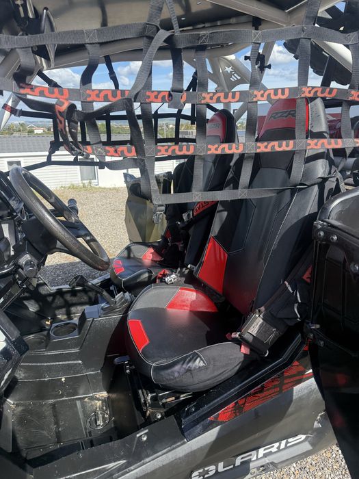 Polaris rzr xp 1000